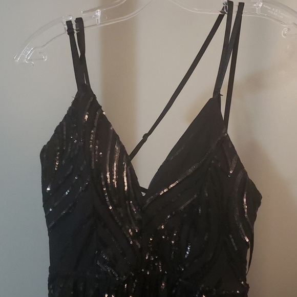 Cherished sequin dress - Picture 4 of 9